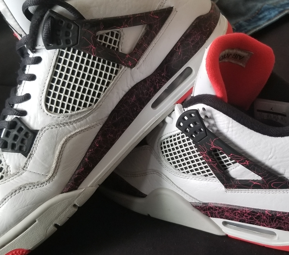 Jordan 4 nostalgia size 11.5